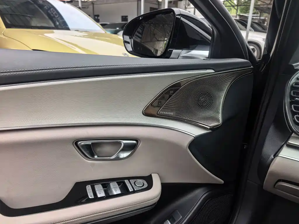BYD Han — миниатюра 7