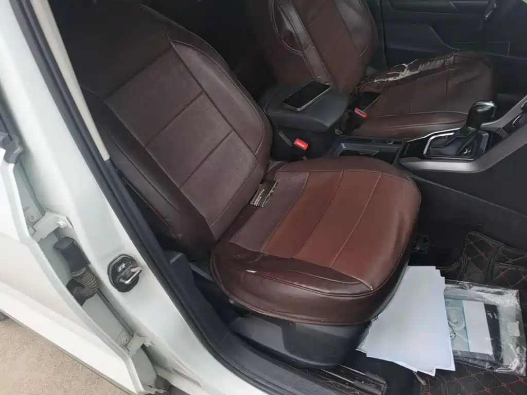 Volkswagen T-Roc — миниатюра 25