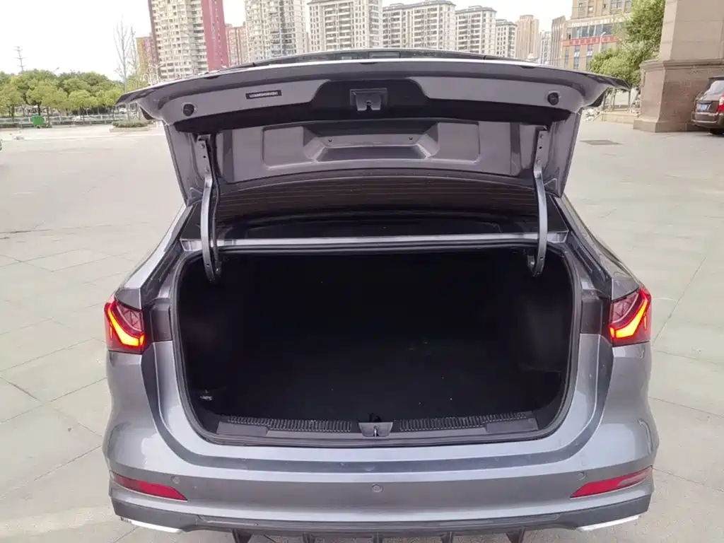 Roewe i5 — миниатюра 19