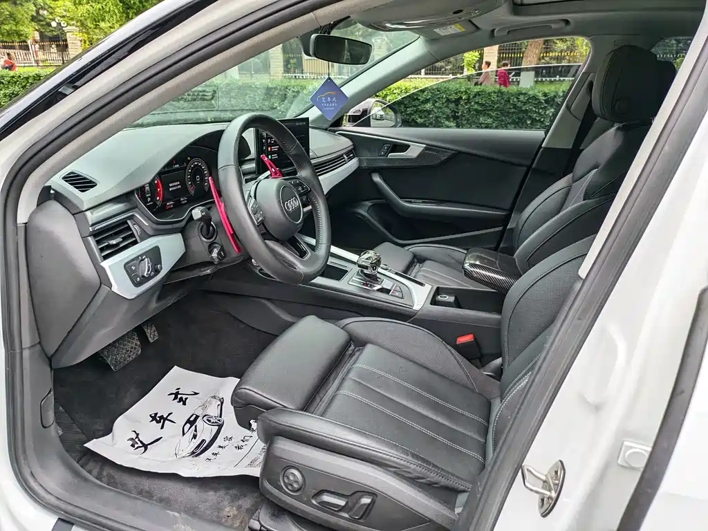 Audi A4L 2020 40 TFSI Luxury