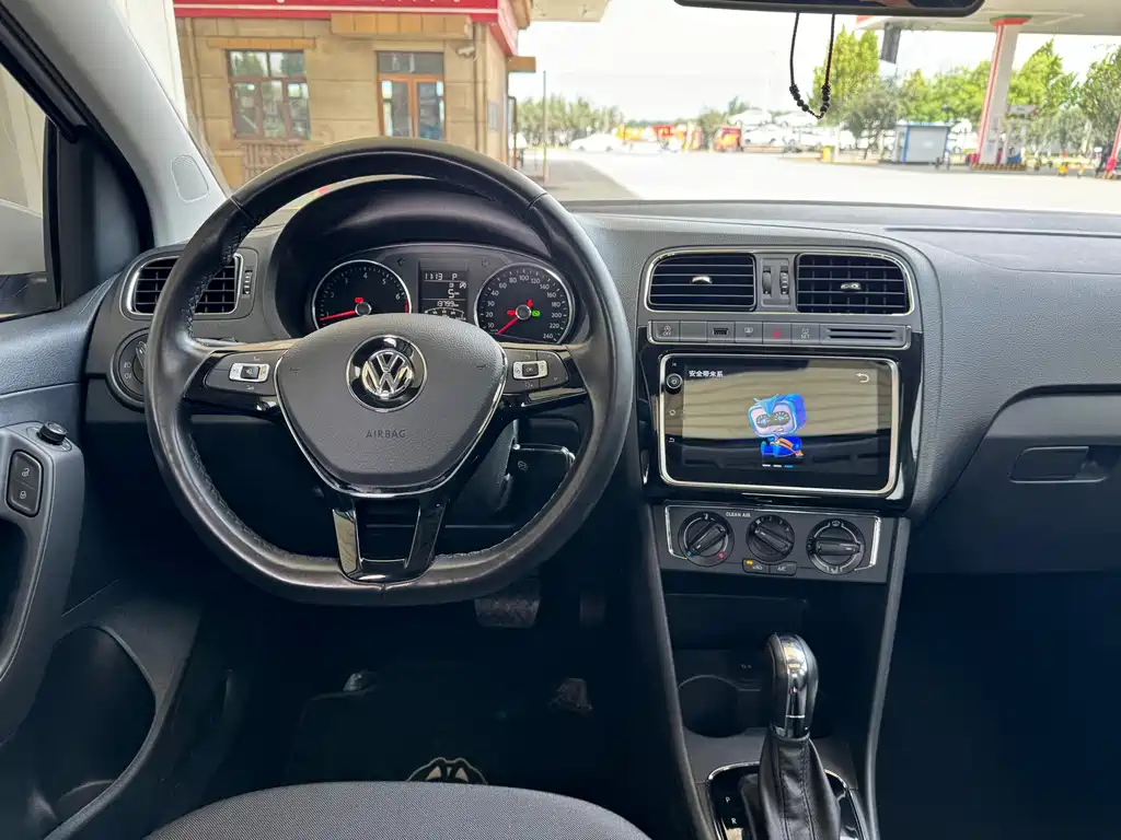 Volkswagen Polo — миниатюра 15