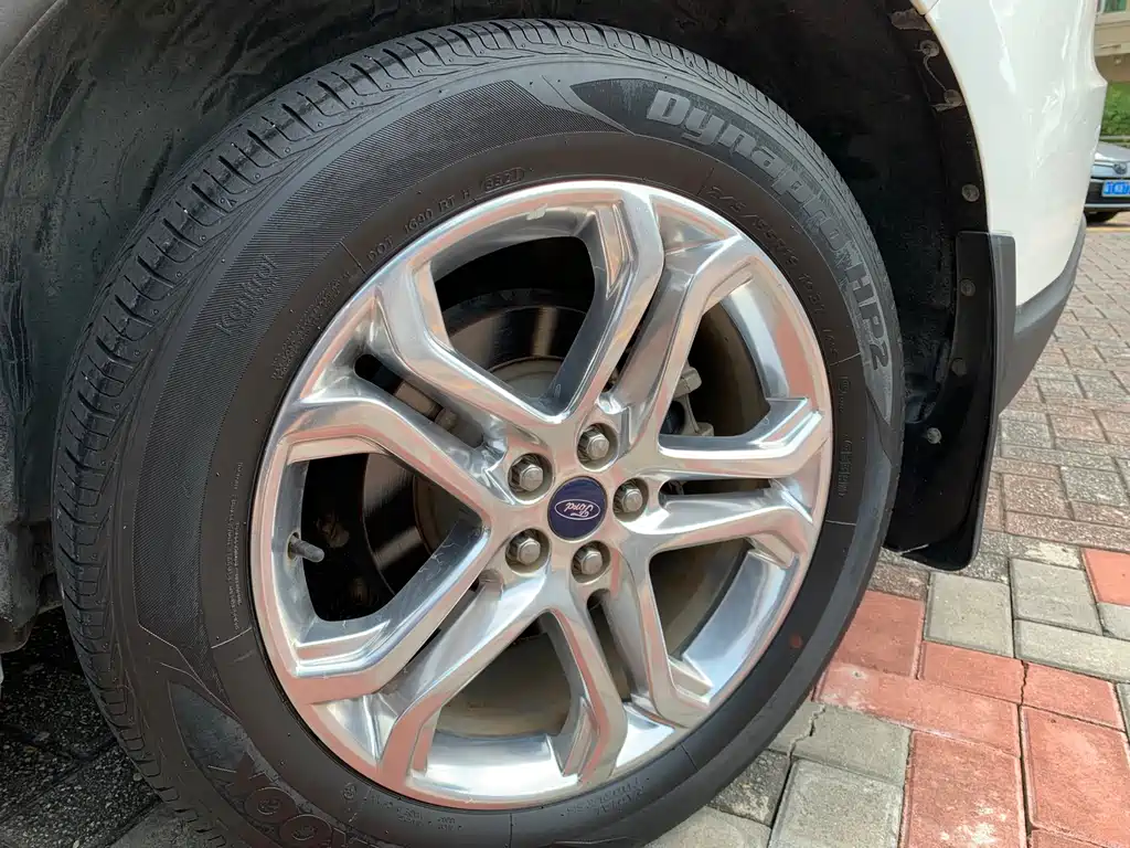Ford Edge — миниатюра 15