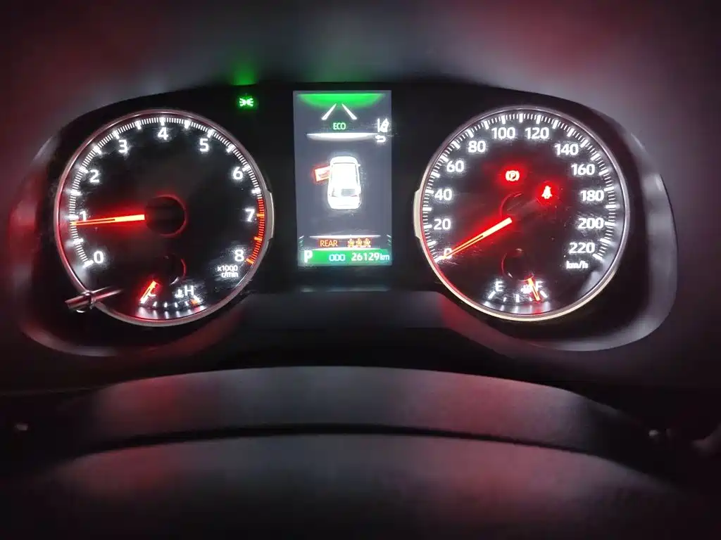 Toyota RAV4 — миниатюра 13