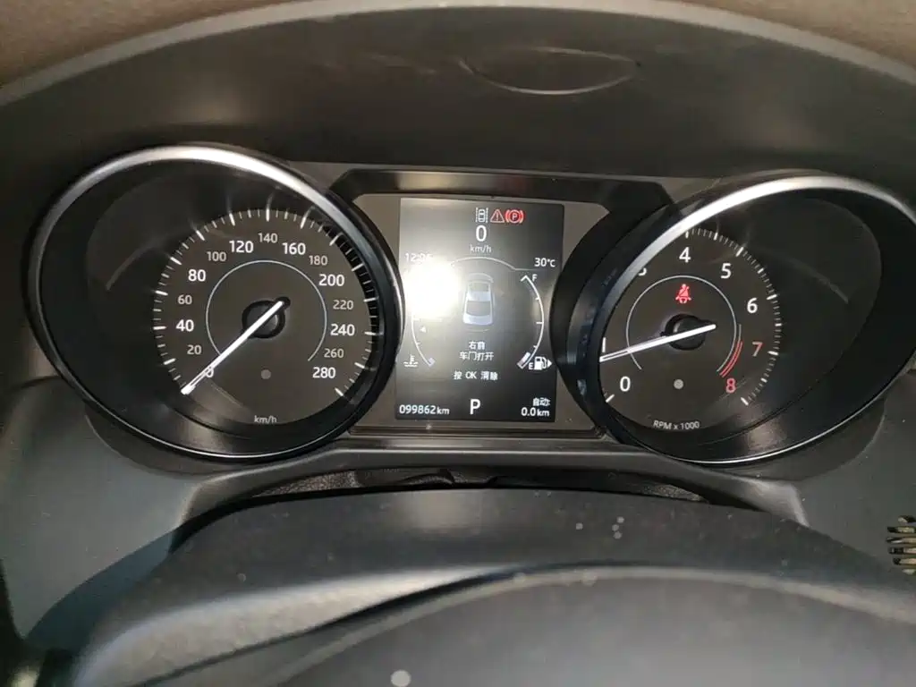 Jaguar XFL — миниатюра 12