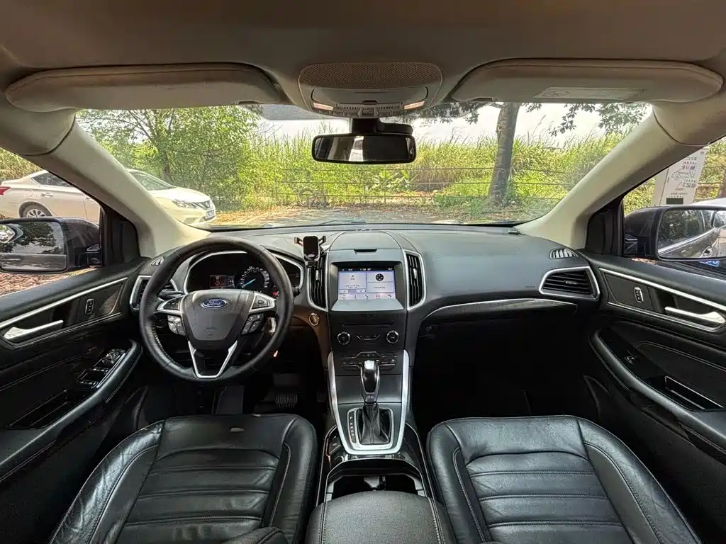 Ford Edge — миниатюра 5