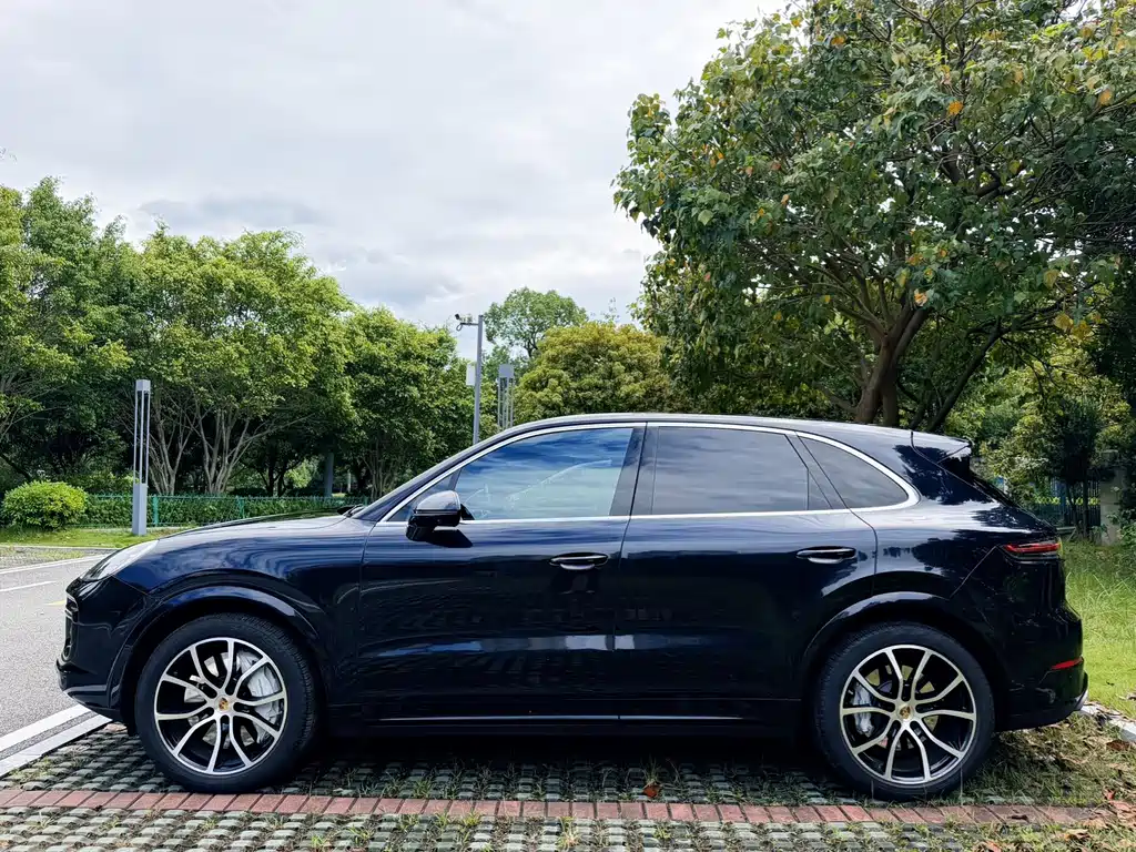 Porsche Cayenne 2020 Cayenne Turbo 4.0T
