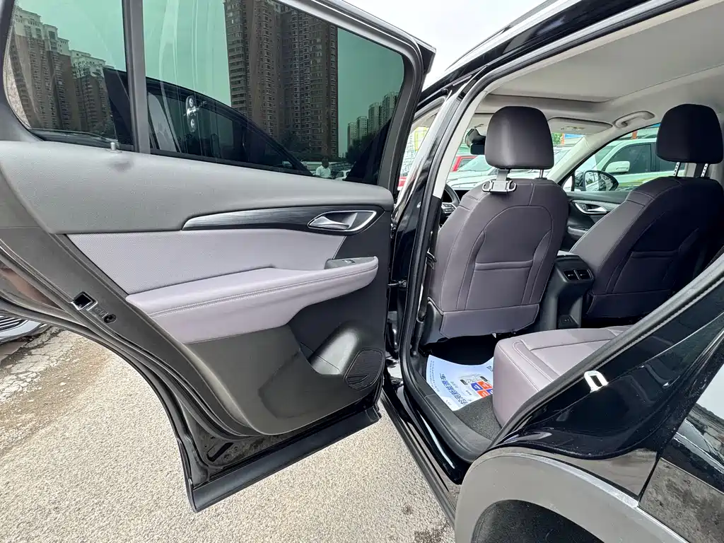 Buick Envision Plus Plus 2025 Plus 28T Platinum