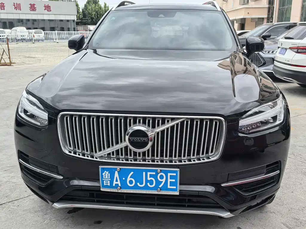 Volvo XC90 — миниатюра 2