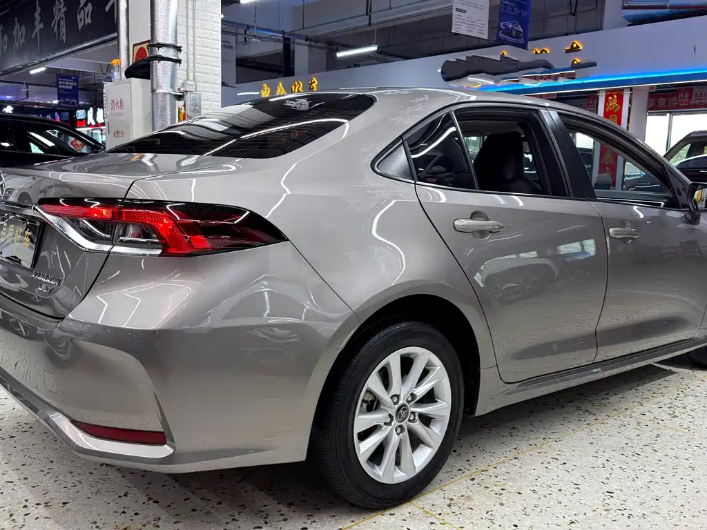 Toyota Corolla — миниатюра 6