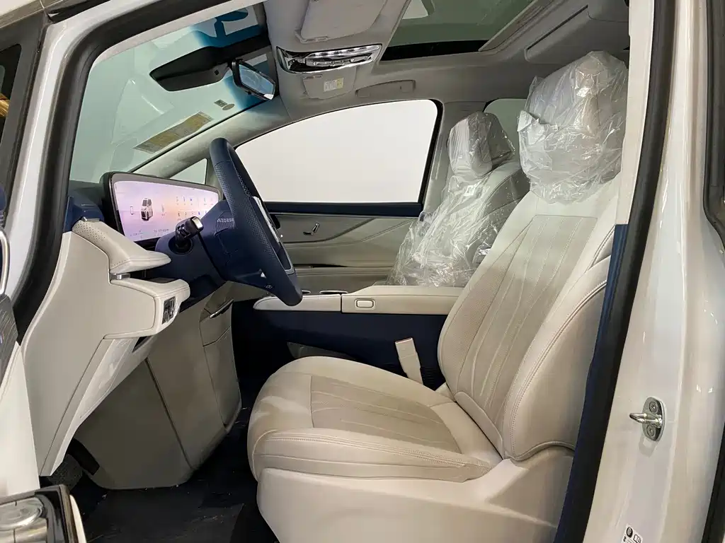 BUICK GL8 NEW ENERGY