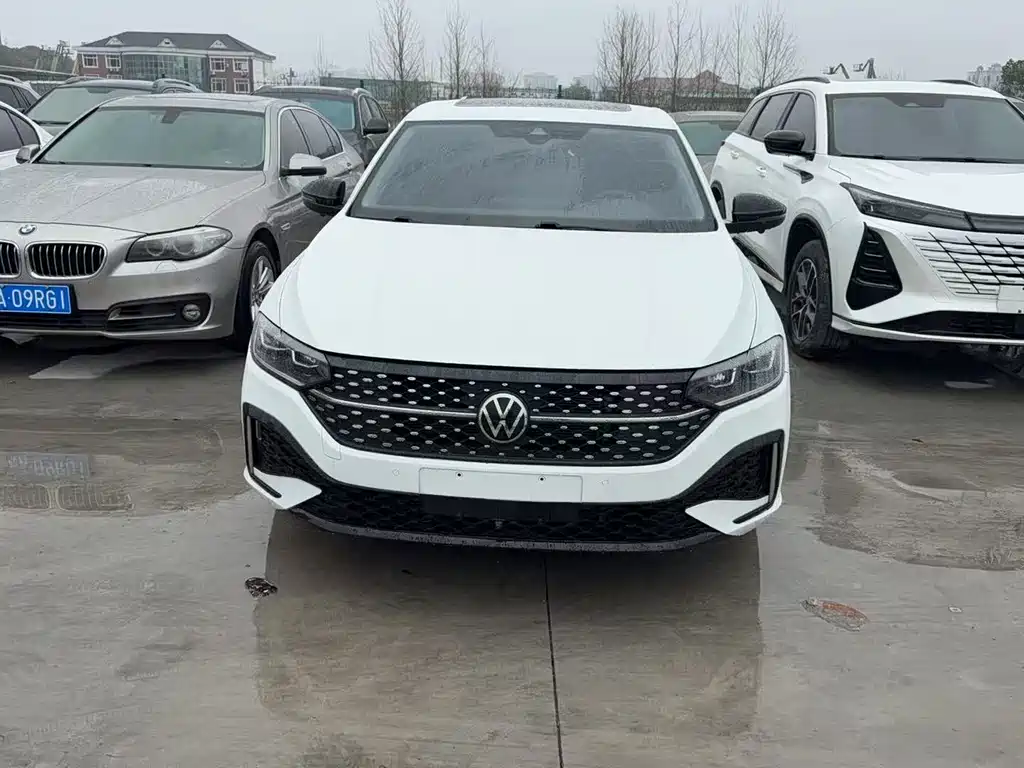 Volkswagen Lavida — миниатюра 2
