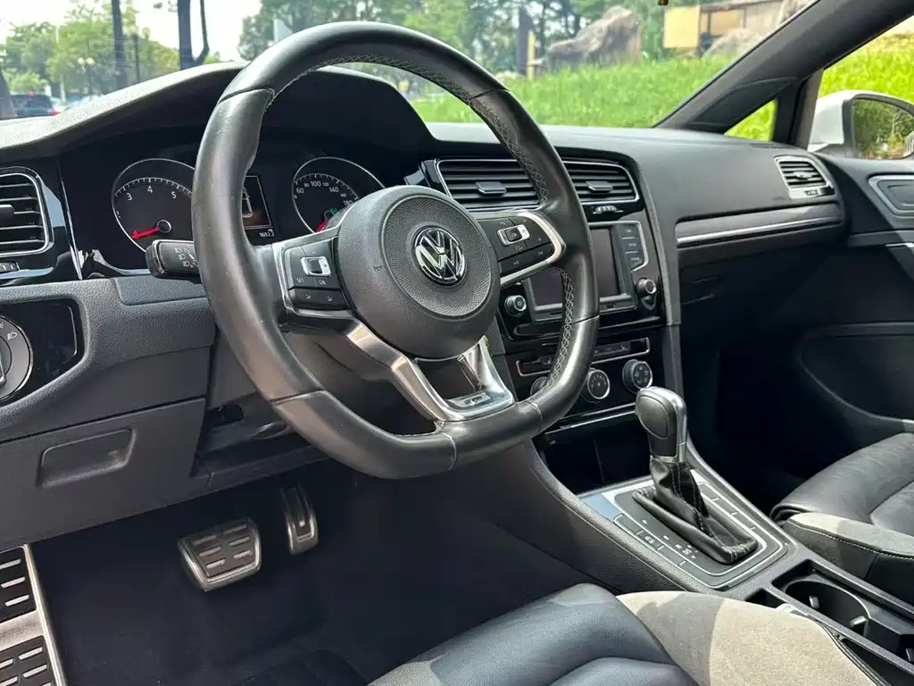 Volkswagen Golf — миниатюра 3