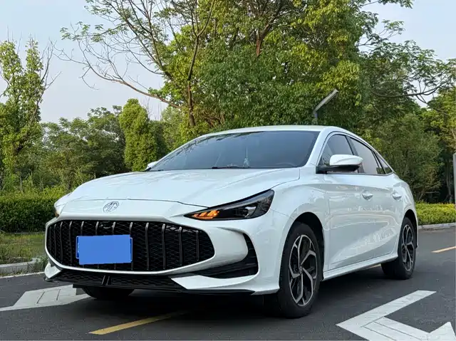 2025 MG MG5 / GT