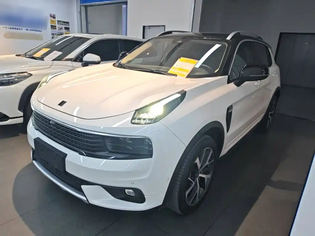 Lynk & Co 01 — миниатюра 2
