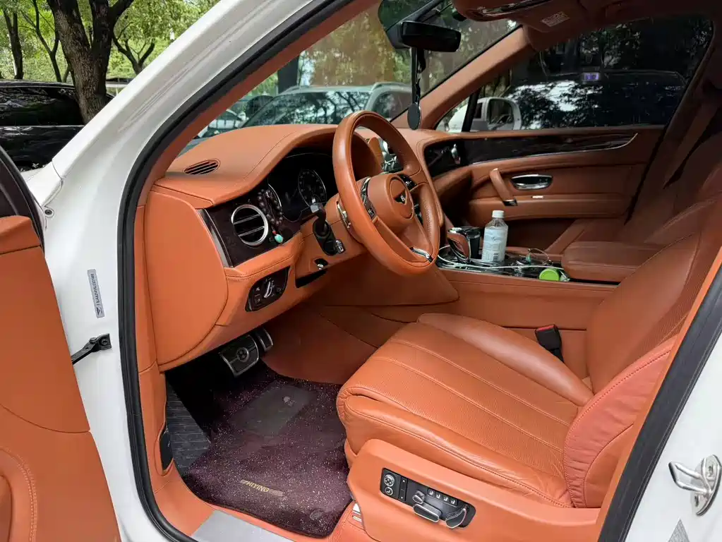 Bentley Bentayga 2018 4.0T V8