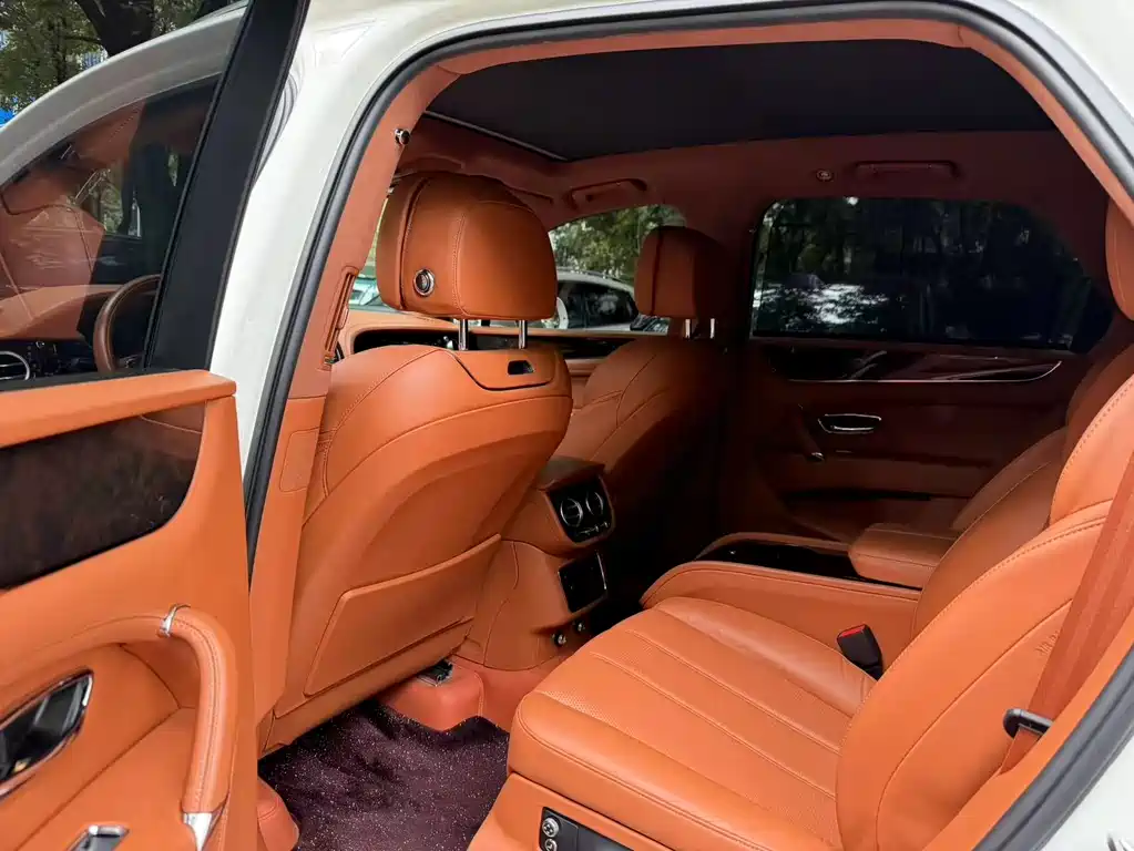 Bentley Bentayga 2018 4.0T V8
