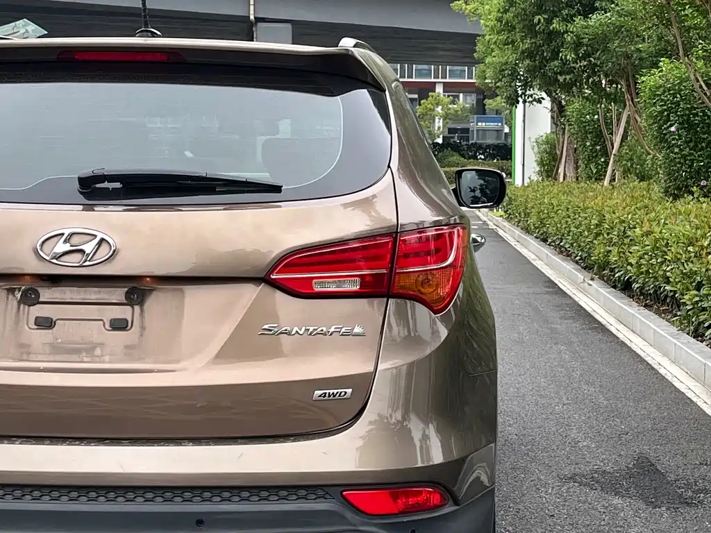 Hyundai Santa Fe — миниатюра 6