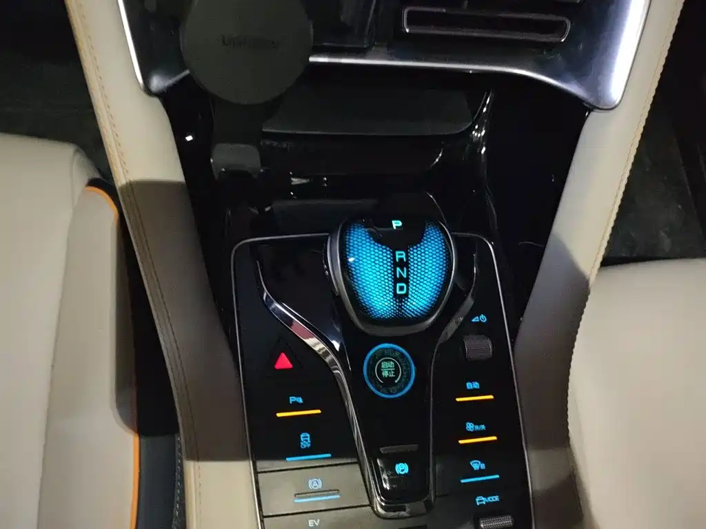 BYD PLUS New Energy — миниатюра 15