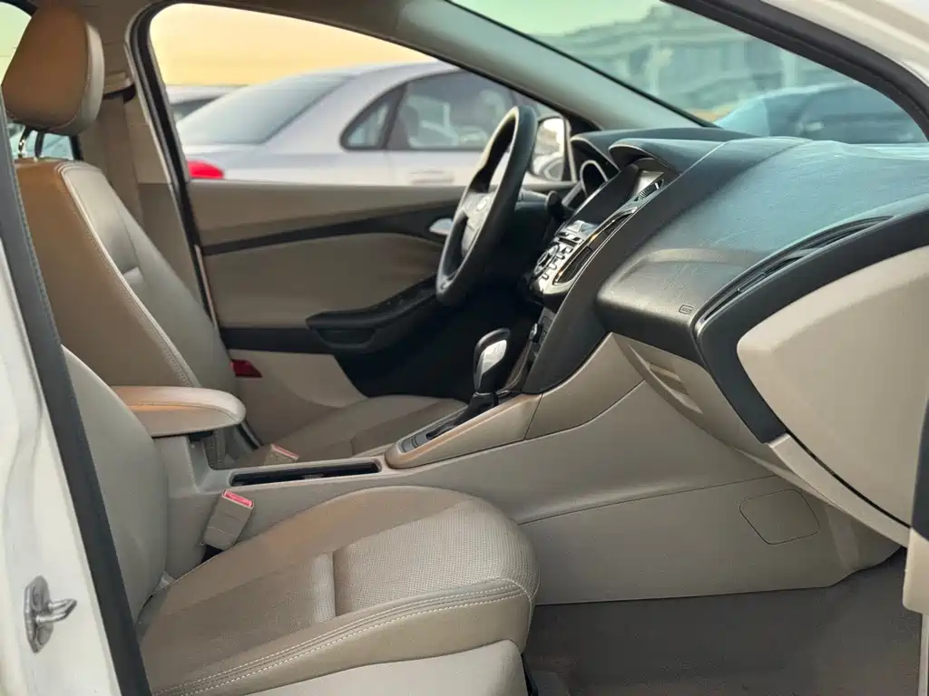 Ford Focus — миниатюра 8