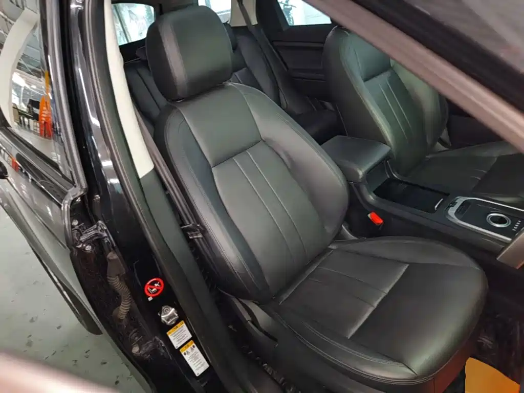 Land Rover Discovery Sport — миниатюра 25