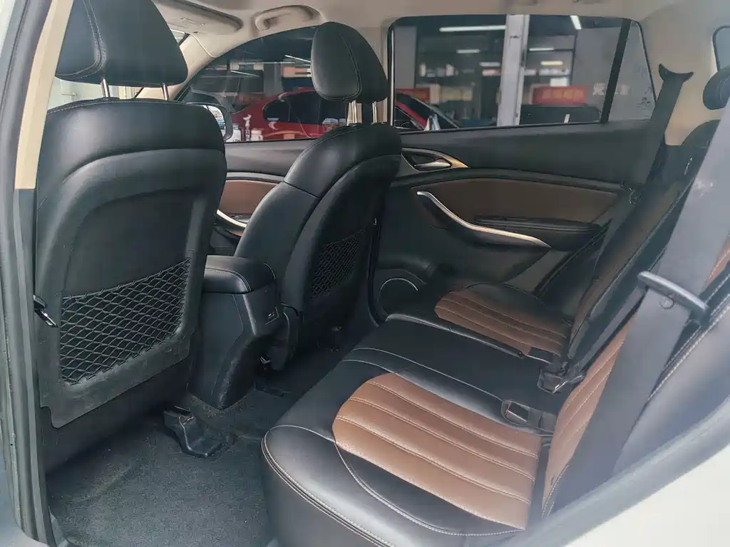 BYD Song — миниатюра 5