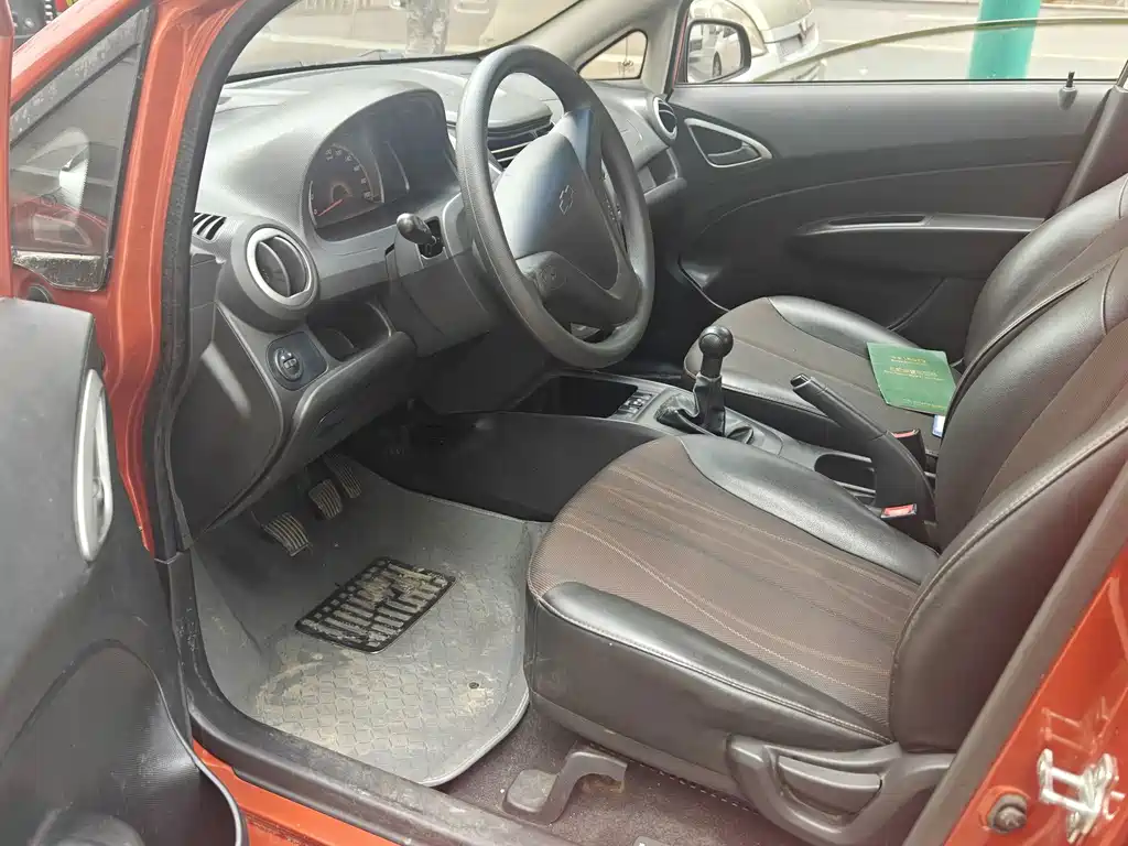 Chevrolet Sail — миниатюра 8