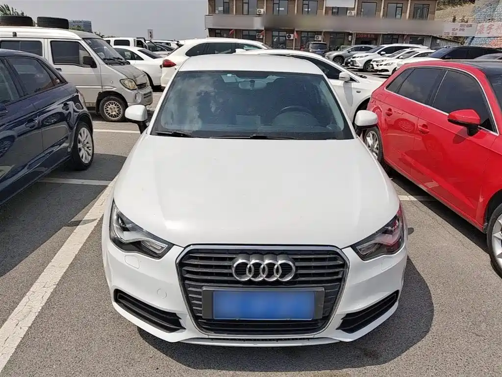 Audi A1 2014 30 TFSI Fashion