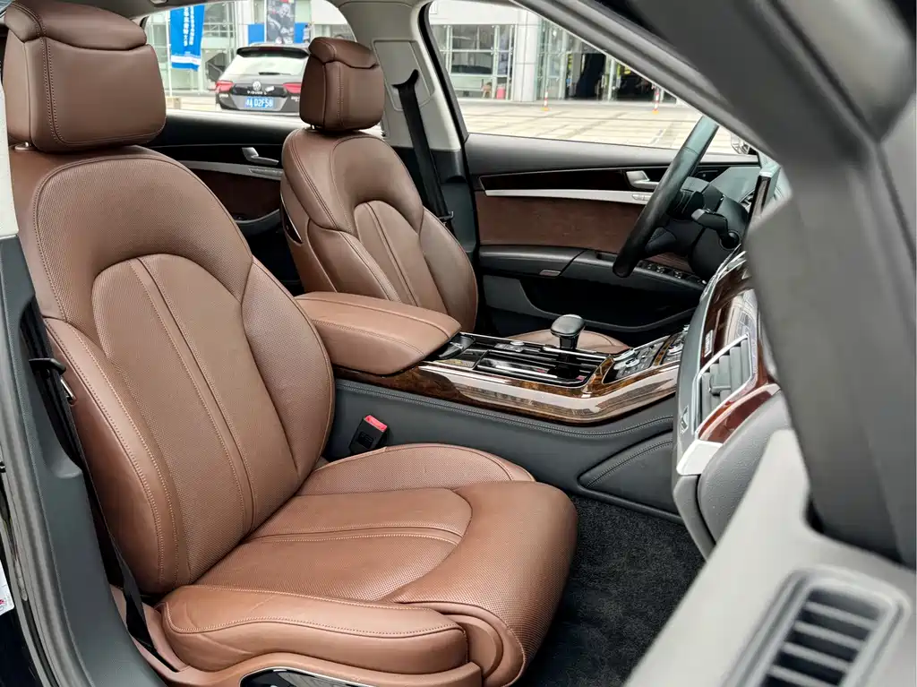 Audi A8 — фотографии объявления, Фото 10