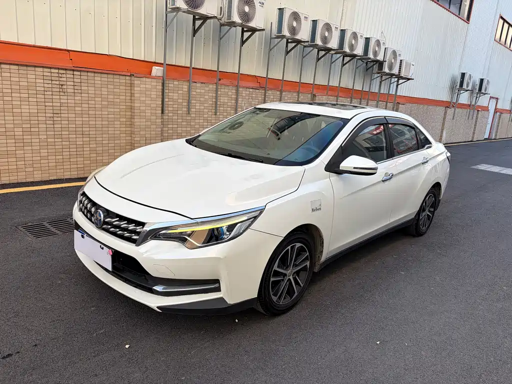 Venucia D60 2018