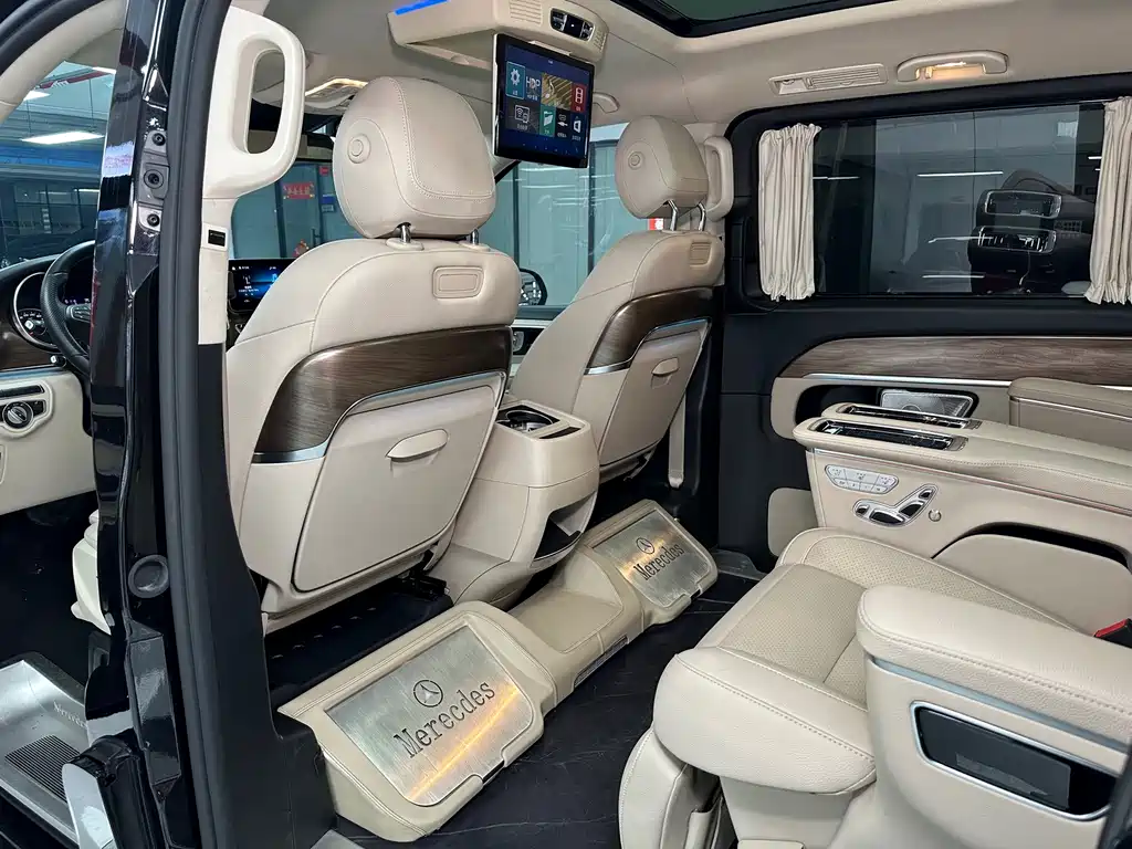 Mercedes-Benz V-Class — миниатюра 13