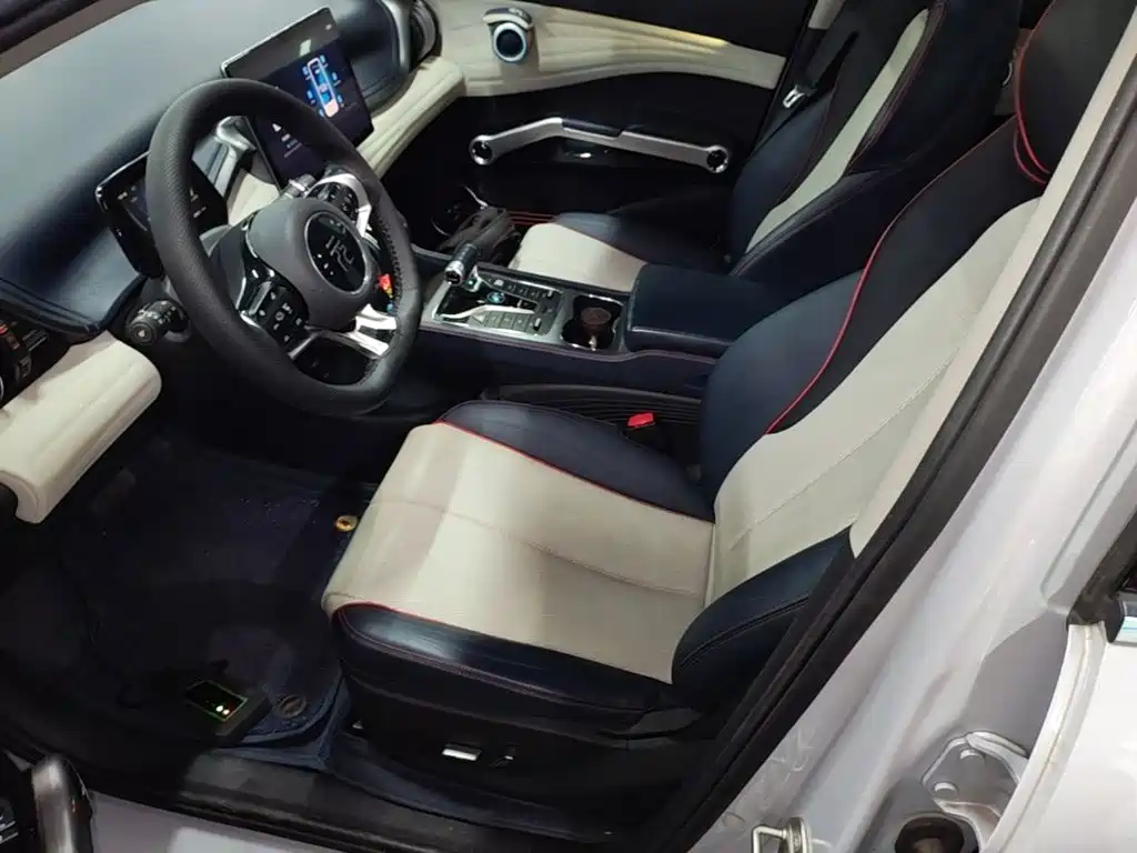 BYD Yuan Plus — миниатюра 15