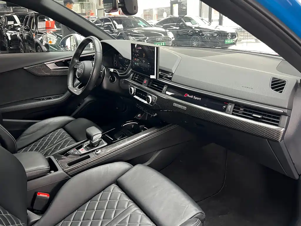 Audi S4 — миниатюра 25