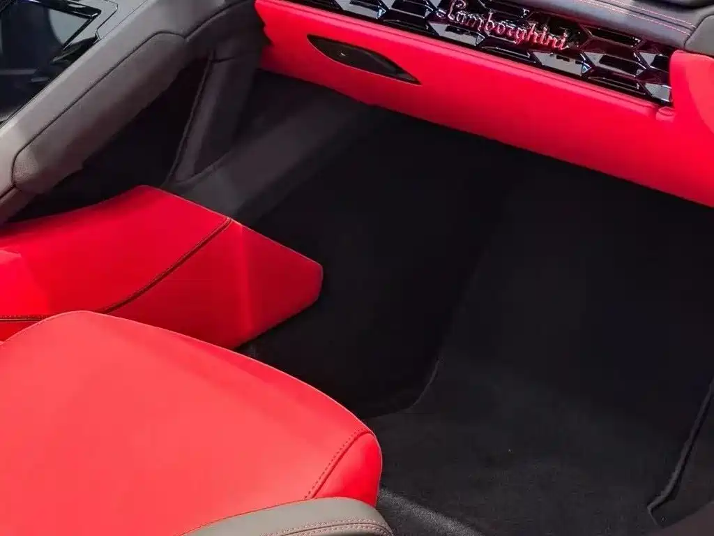 LAMBORGHINI HURACÁN