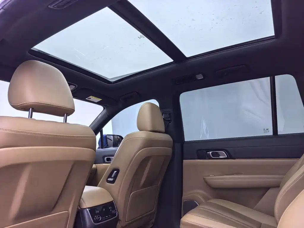 Li Auto Li ONE — миниатюра 12