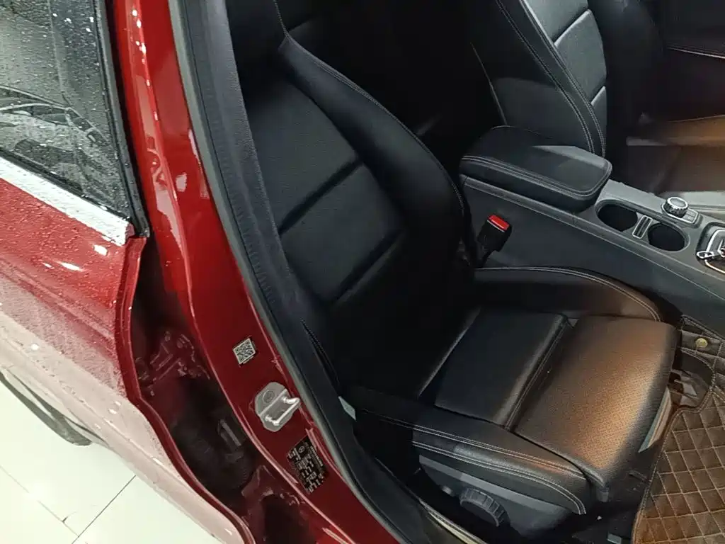 Mercedes-Benz GLA — миниатюра 25