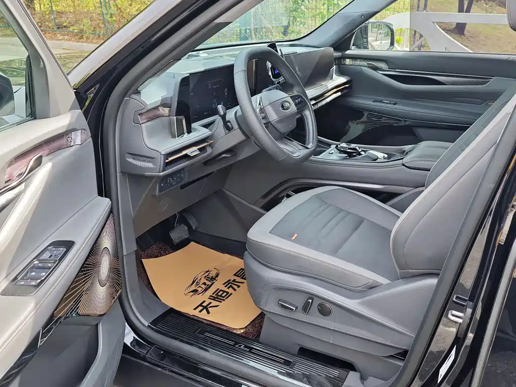 Ford Edge — миниатюра 8