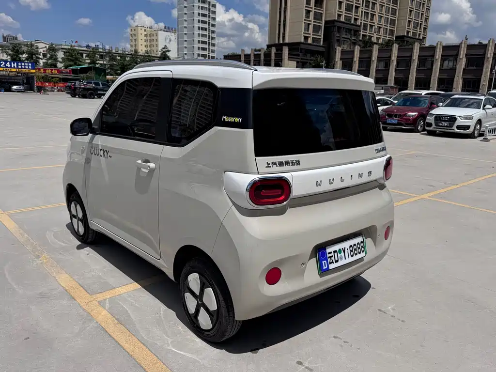 Wuling MINIEV — миниатюра 7