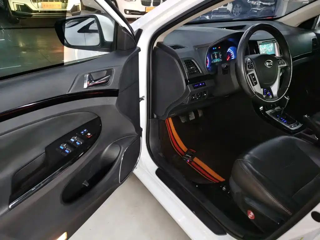 BYD Surui — миниатюра 12
