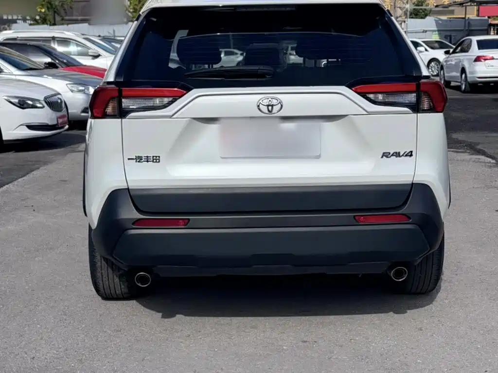 Toyota RAV4 — миниатюра 14