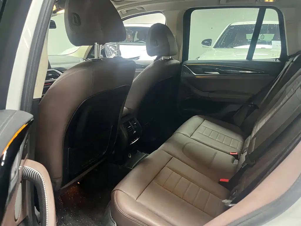 BMW X3 — миниатюра 5