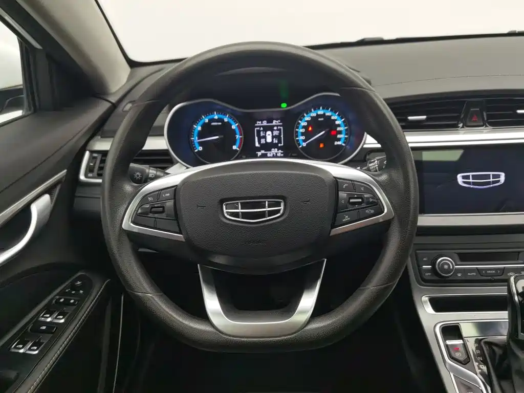 Geely Emgrand — миниатюра 11