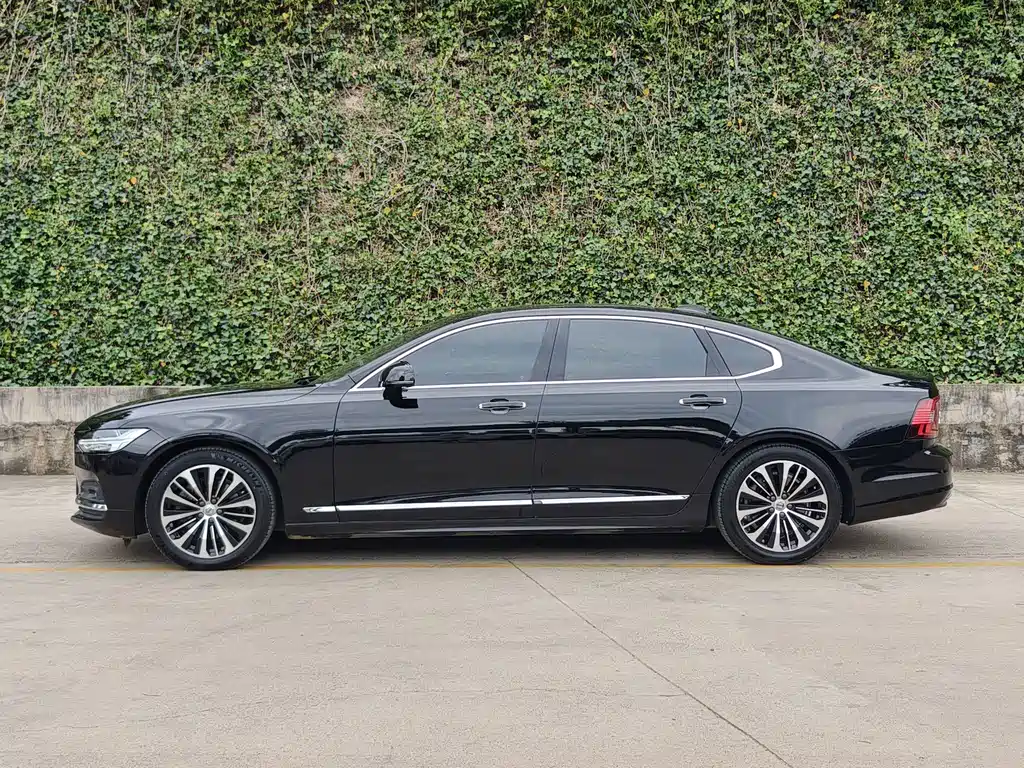 Volvo S90 — миниатюра 7