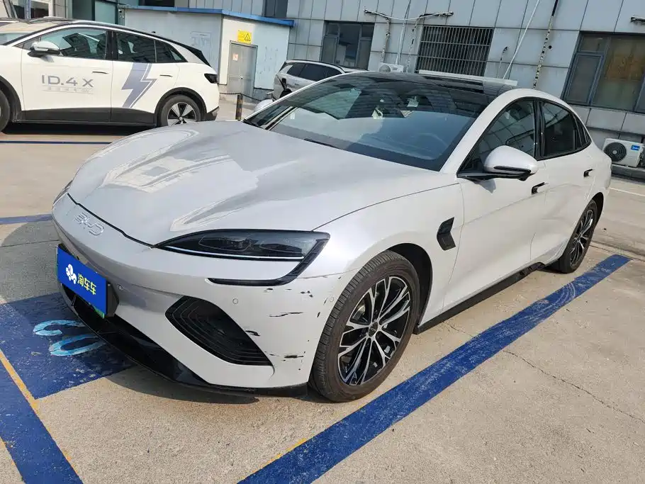 2025 BYD Seal - zdjęcie 1 z 16