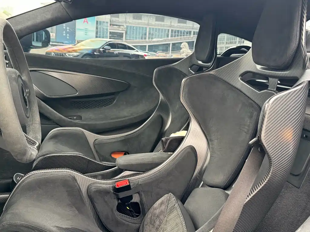 McLaren 600LT — миниатюра 8