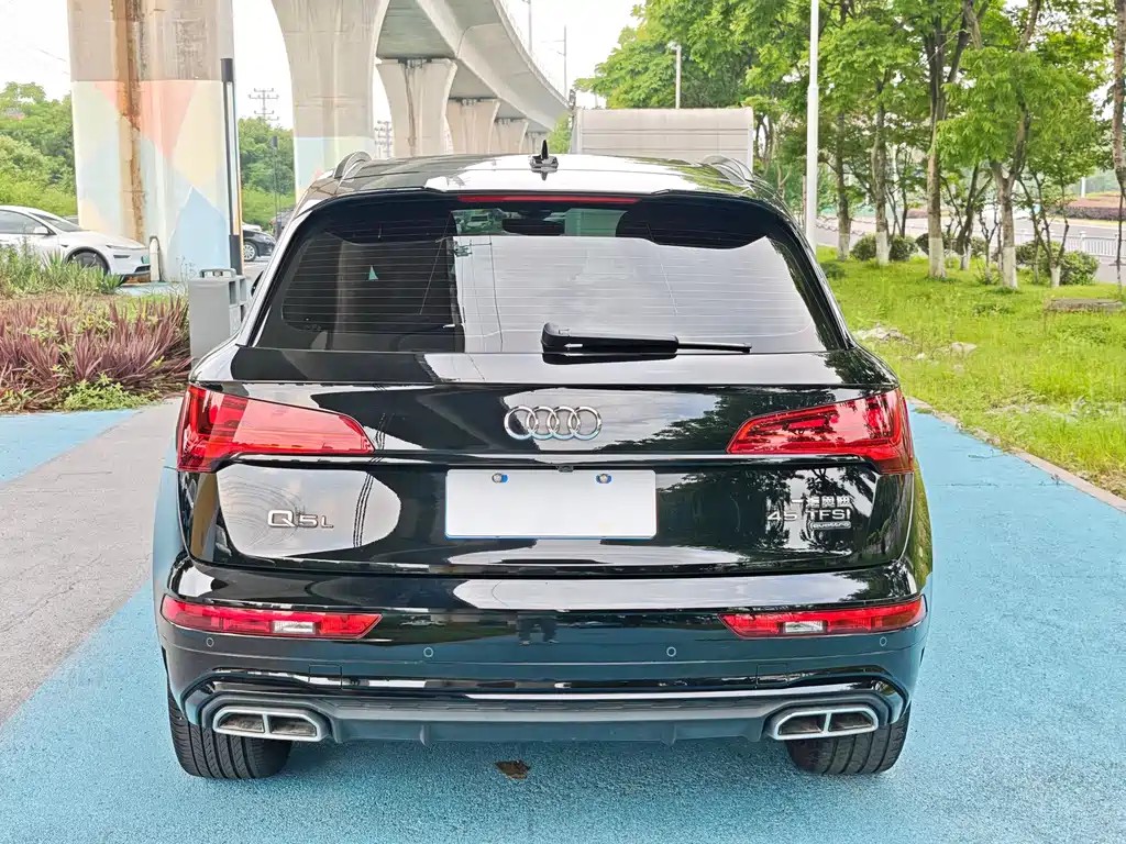 Audi Q5L 2024 45 TFSI Luxury