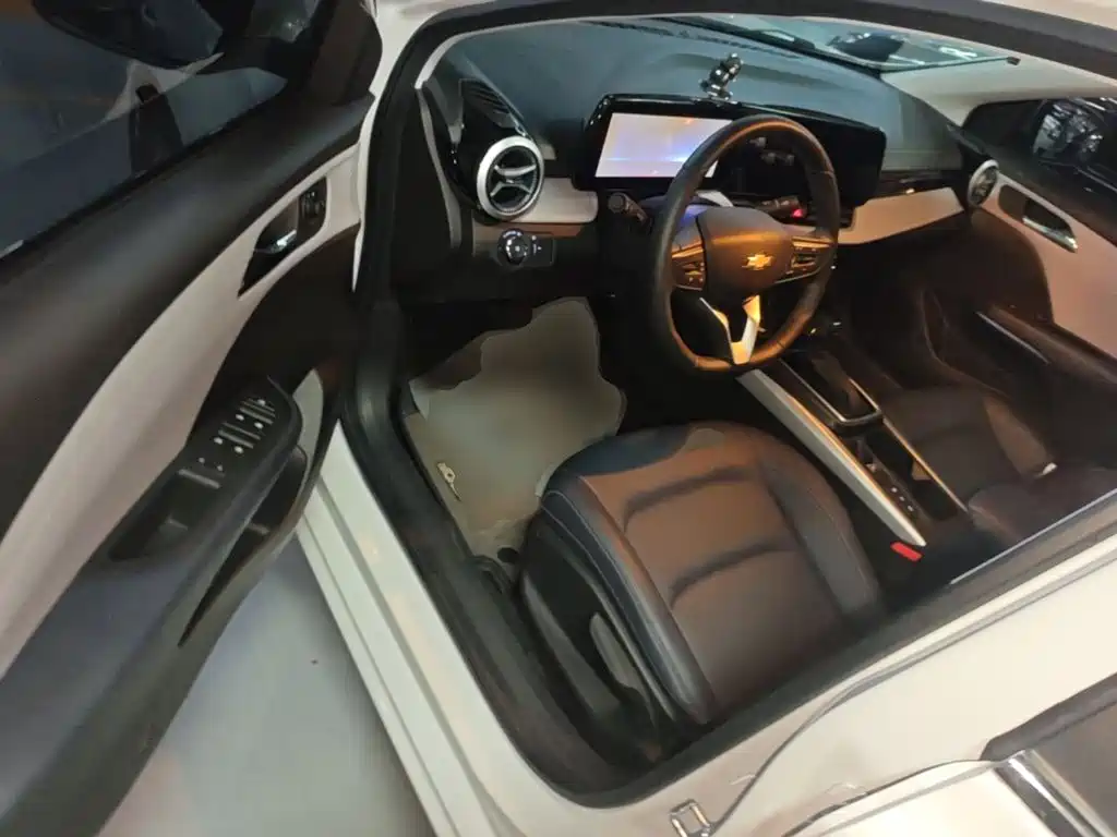 Chevrolet Monza — миниатюра 16