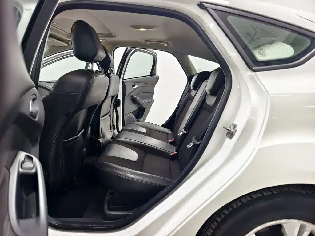 Ford Focus — миниатюра 13