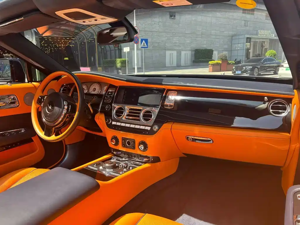 Rolls-Royce Dawn — миниатюра 5