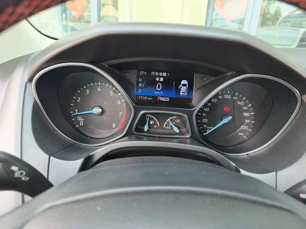Ford Focus — миниатюра 7