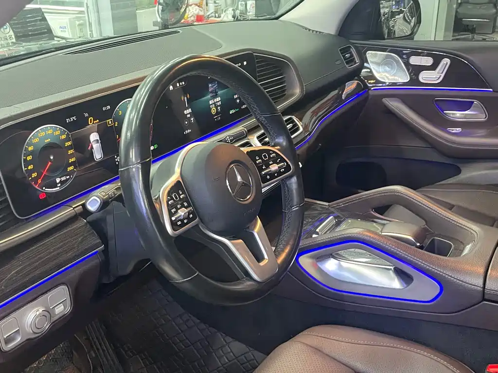 Mercedes-Benz GLE (Import) — миниатюра 9